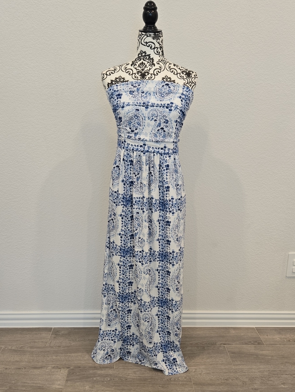Grace Karin Strapless Blue and White Paisley Maxi Dress